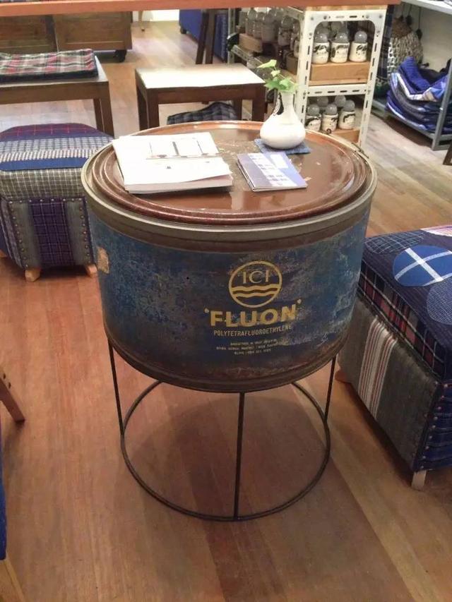 給舊家具加上一張臉 立馬變成一件藝術(shù)品